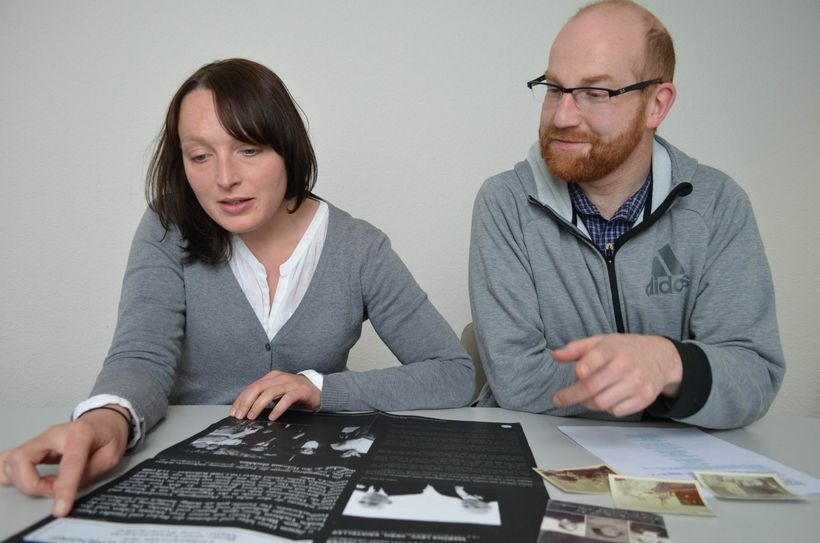 Barbara Kemmer und Michael Weidert erforschen in einem Arbeitskreis die Schicksale von Bollendorfer Juden. Foto: Sybille Schönhofen