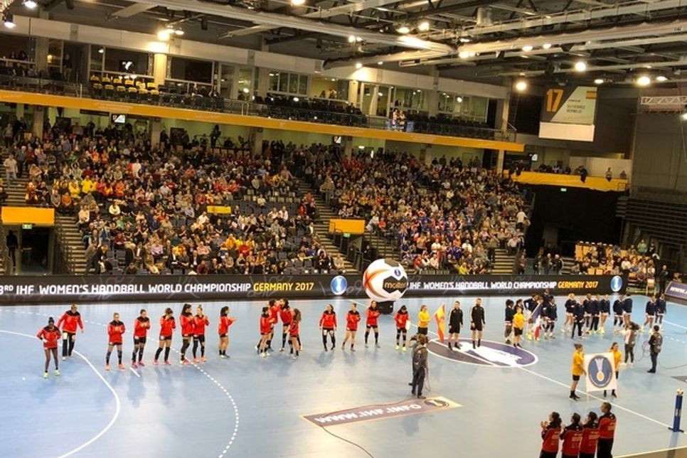 Vierter Spieltag der Frauen-Handball-WM in Trier. Foto: Anton