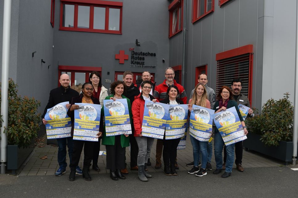 Die Kooperationspartner präsentierten im Euskirchener Rotkreuzzentrum das Programm der Internationalen Wochen gegen Rassismus.