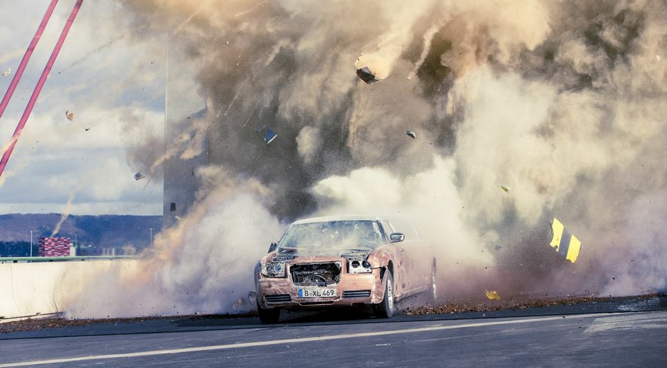 Stunt-Foto vom Drehort Bad Oeyenhausen. Wird es solche Explosionen auch in Cochem geben? Foto: Tom Trambow / action concept 2016