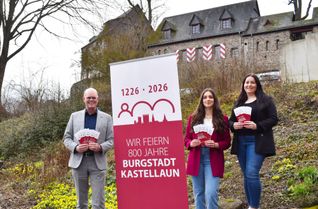 Von links: Christian Keimer, Theresa Hammel und Saskia Müller stellen den Fahrplan für das Jubiläumsjahr vor.