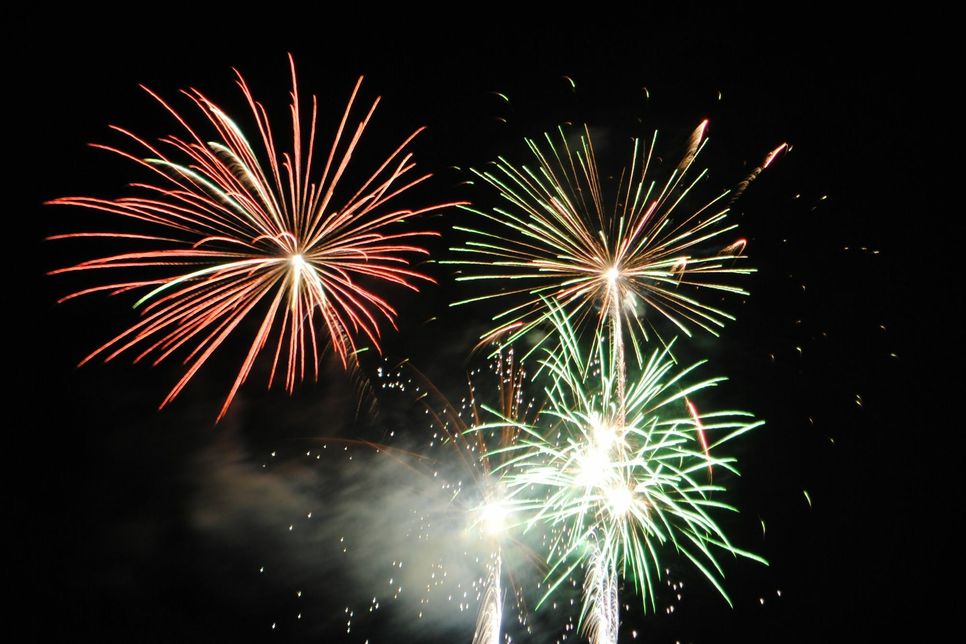 Das Feuerwerk ist alljährlich der Höhepunkt des beliebten Volksfestes »Rursee in Flammen«
