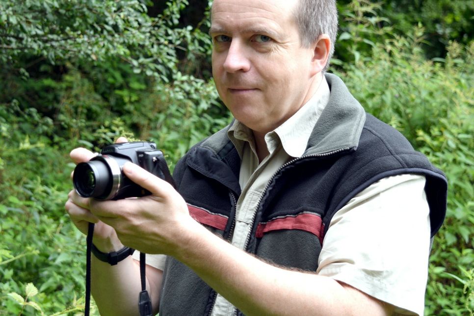Förster Andreas Michel hat die scheue Wildkatze schon oft in seinem Revier fotografiert.