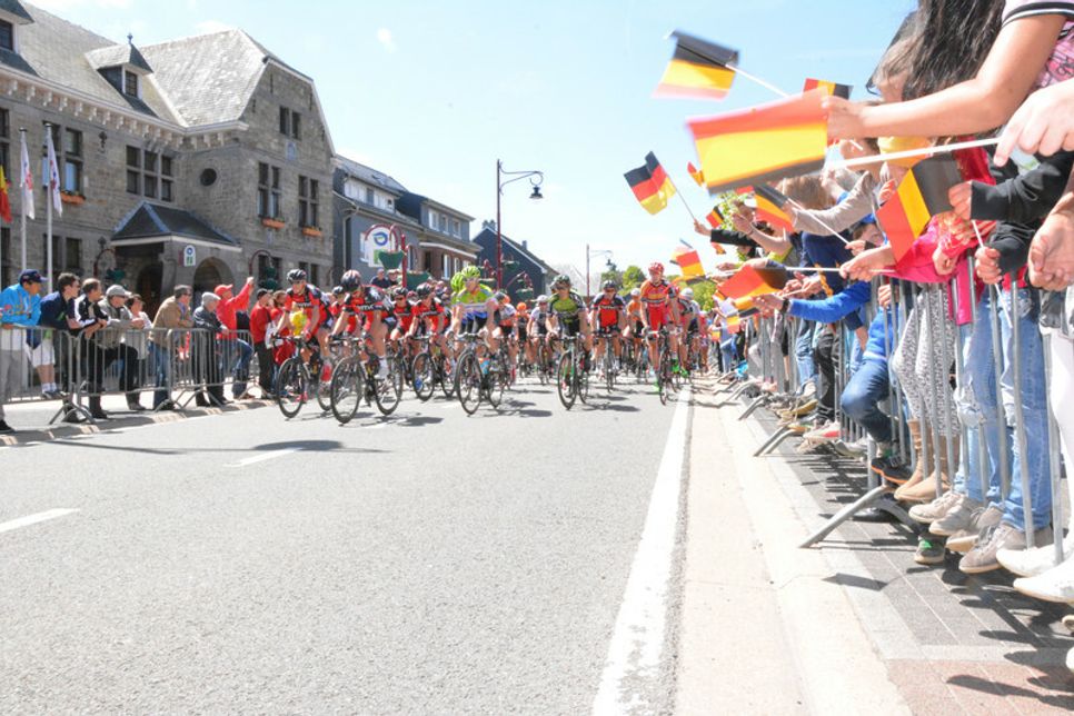 Die Drei-Tages-Fahrt begeistert nicht nur Radsportfreunde in Belgien, sondern auch in der Nordeifel.