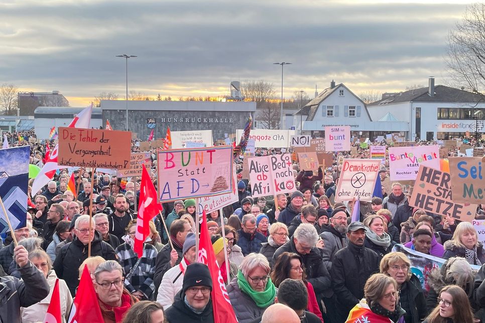 Zu Kundgebung in Simmern kamen rund 4 000 Menschen.