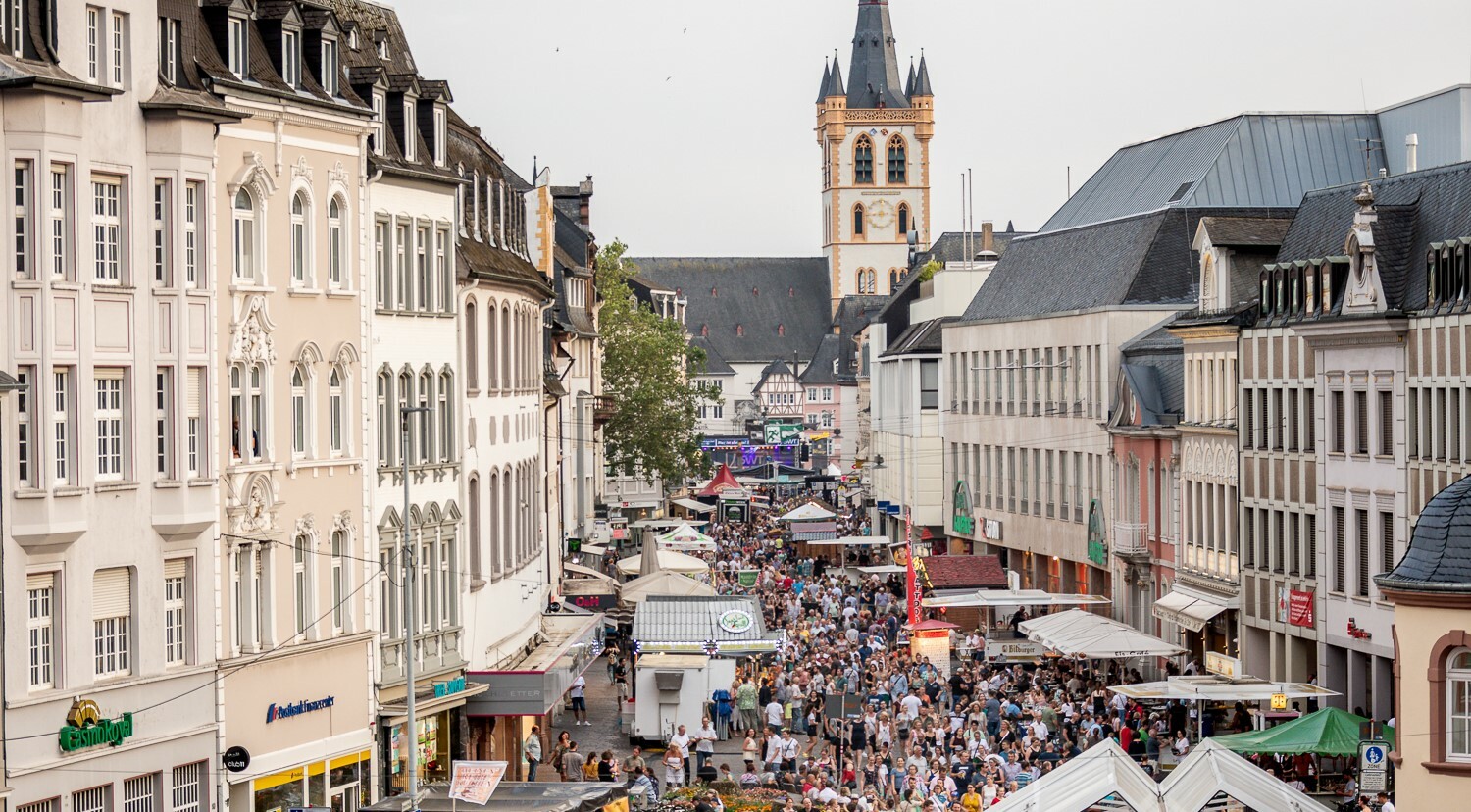 Motivwettbewerb zum 40. Geburtstag des Altstadtfestes - Stadt Trier - Wochenspiegel