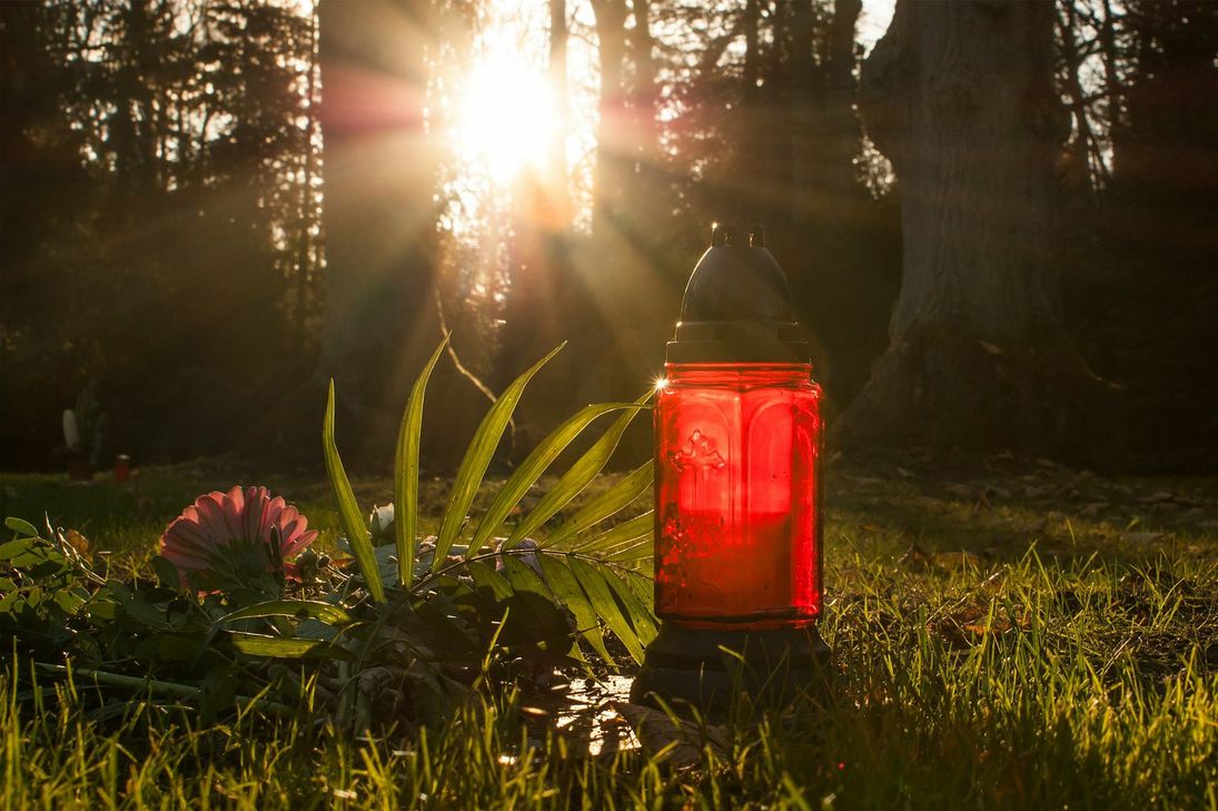 Dauert die Suche nach Angehörigen länger als sieben Tage, findet die Bestattung ohne die Familie statt. Foto: B. Kasper