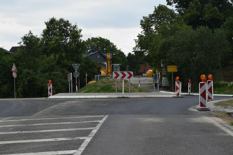 Der Kreisel vor Bad Münstereifel-Nöthen wird am Wochenende wegen Bauarbeiten gesperrt. Foto: Scholl