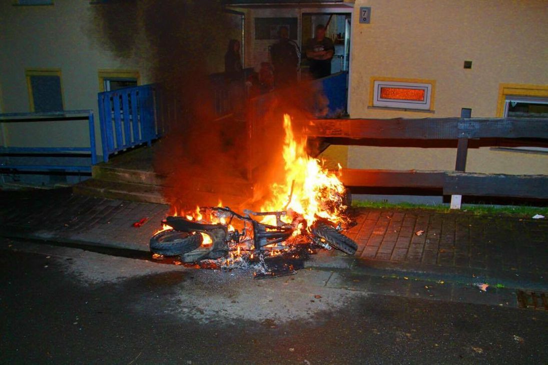 Vom Roller blieb nicht mehr viel übrig. Foto: Schmitt