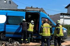 Ein Baustellenfahrzeug ist in Kollig in Brand geraten.