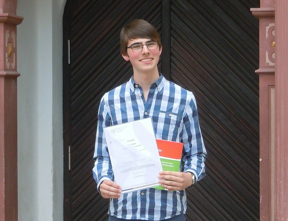 Linus Rode gewann auf Landesebene und vertritt nun NRW beim bundesweiten Sprachturnier.