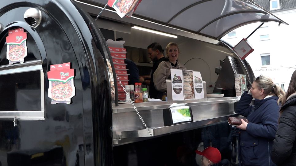 Streetfood-Festival auf dem Bedamarkt 2024