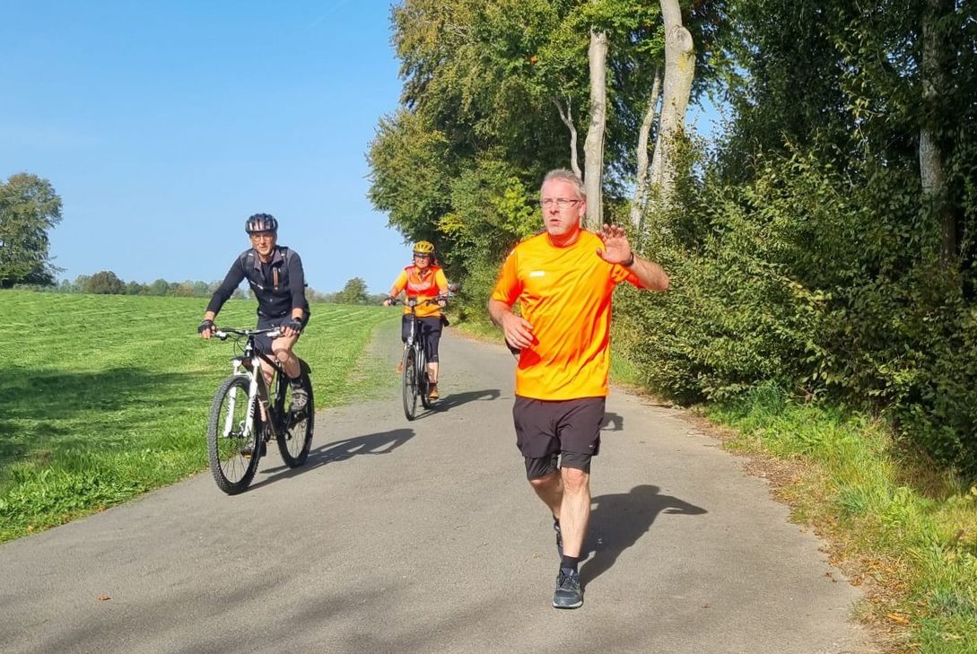 Der Präsident Nicolai Förster beim ersten Spendenlauf im Oktober 2023.