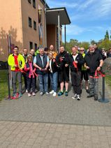 Mit dem obligatorischen Durchschneiden eines Bandes wurde die „Vulkanschleife Basalt“ offiziell eröffnet.