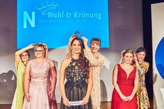 Wer wird neue Naheweinkönigin? Am Samstag, 2. November, präsentieren sich ab 17 Uhr im Kurhaus in Bad Kreuznach drei junge Frauen, die alle ein Ziel habe: Naheweinkönigin 2019/2020 werden.