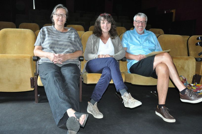 Zufrieden in Richtung Herbst-/Winter-Spielzeit (von links): Ulrike von Quast, Birgit Theresa Koch und Günter Scheid.