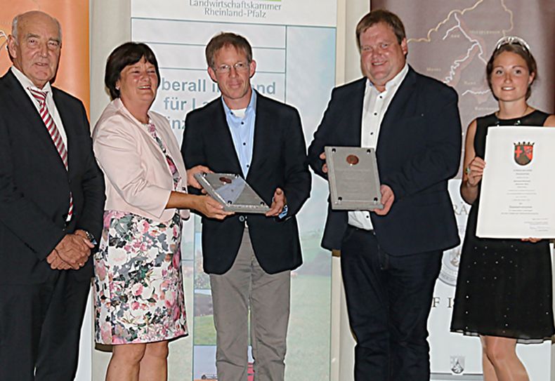 Die Ehrung der Staatsehrenpreisträger. Foto: LWK RLP/D. Zenz