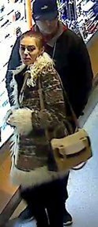 Wer kennt diese beiden Personen? Foto: Polizei