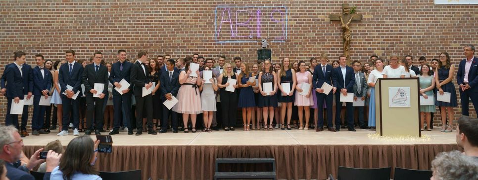 Abiturientia 2019 am St.-Angela-Gymnasium. Foto: Thorsten Küsters, Dahlem