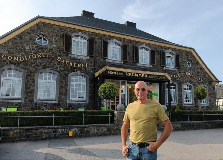 Bäckermeister Harald Prümmer aus Lammersdorf ist der Schritt nicht leicht gefallen. Aber allein aufgrund der explodierenden Gas- und Rohstoffpreise sowie des Fachkräftemangels wird er die Traditionsbäckerei ab September sonntags bis auf weiteres schließen.