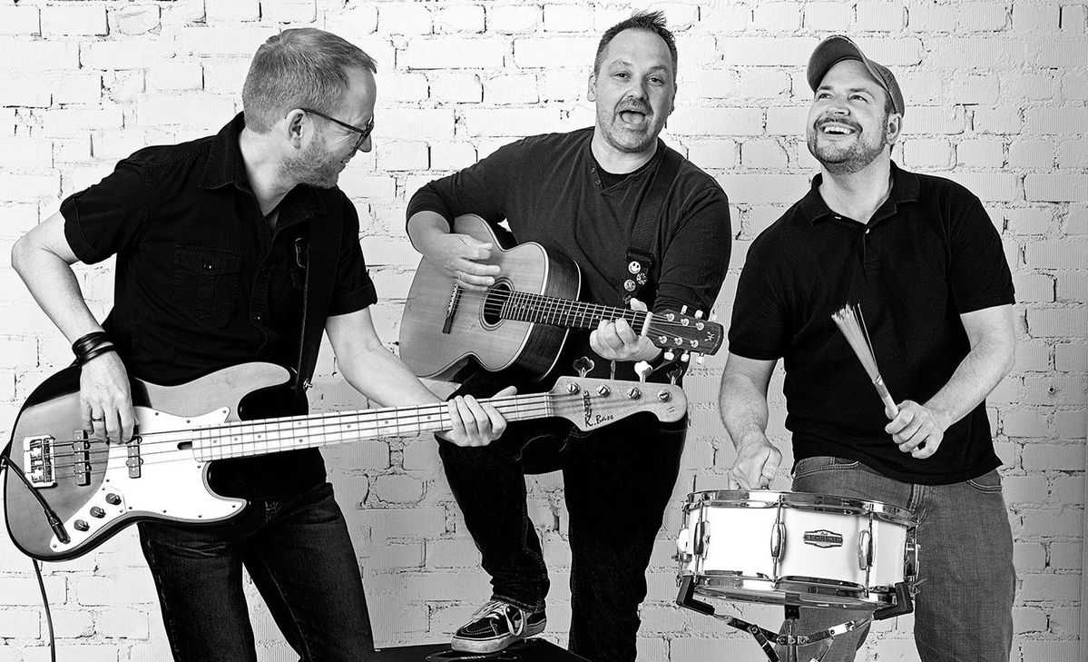 Die Coverband "Tuesday's Gone" tritt am Freitagabend auf.