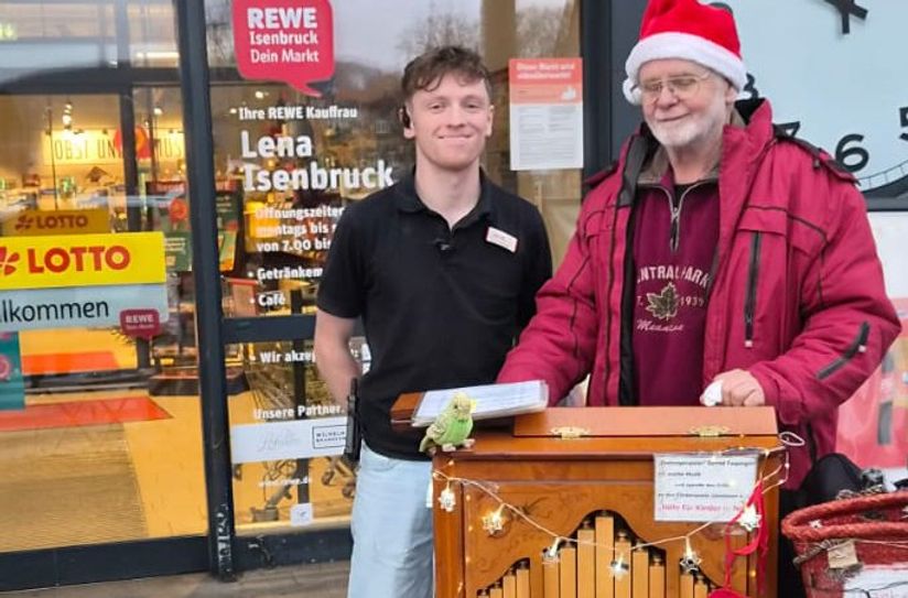 Bernd Fewinger am Rewe-Markt in Bad Sobernheim.