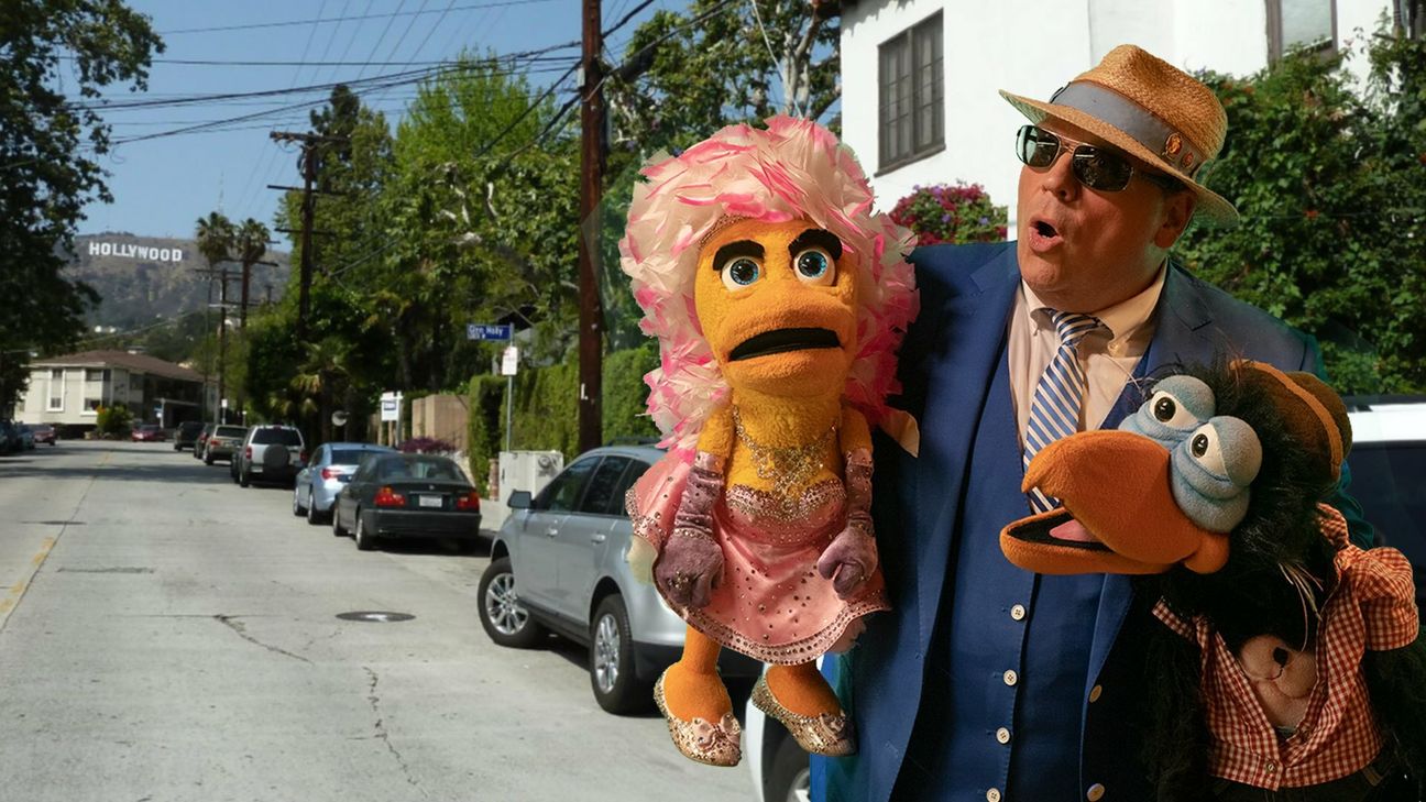 Er hier und nicht in Hollywood? Mit aktuellem Programm ist Kay Scheffel am 15. April zu Gast im Großen Kursaal - und zeigt in "Noch'n Gewicht" die ganze Bandbreite seines komödiantischen Könnens.