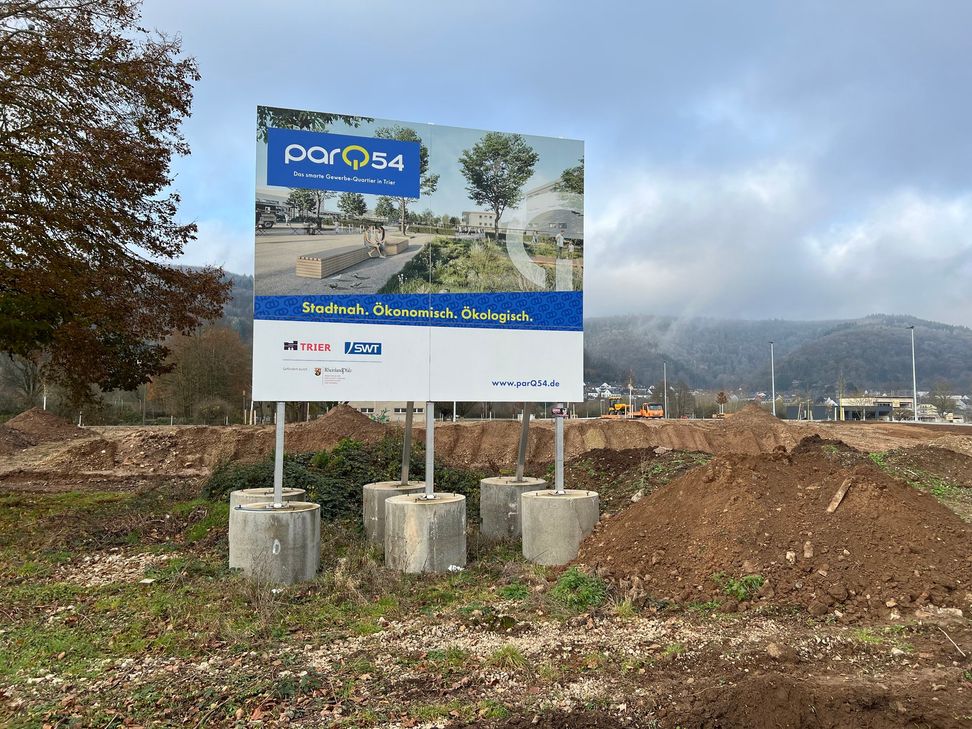 Auf dem Gelände der ehemaligen General-von-Seidel-Kaserne in Euren entsteht derzeit das Gewerbegebiet „parQ54“, in dem sich vor allem Handwerks- und Dienstleistungsbetriebe ansiedeln sollen.