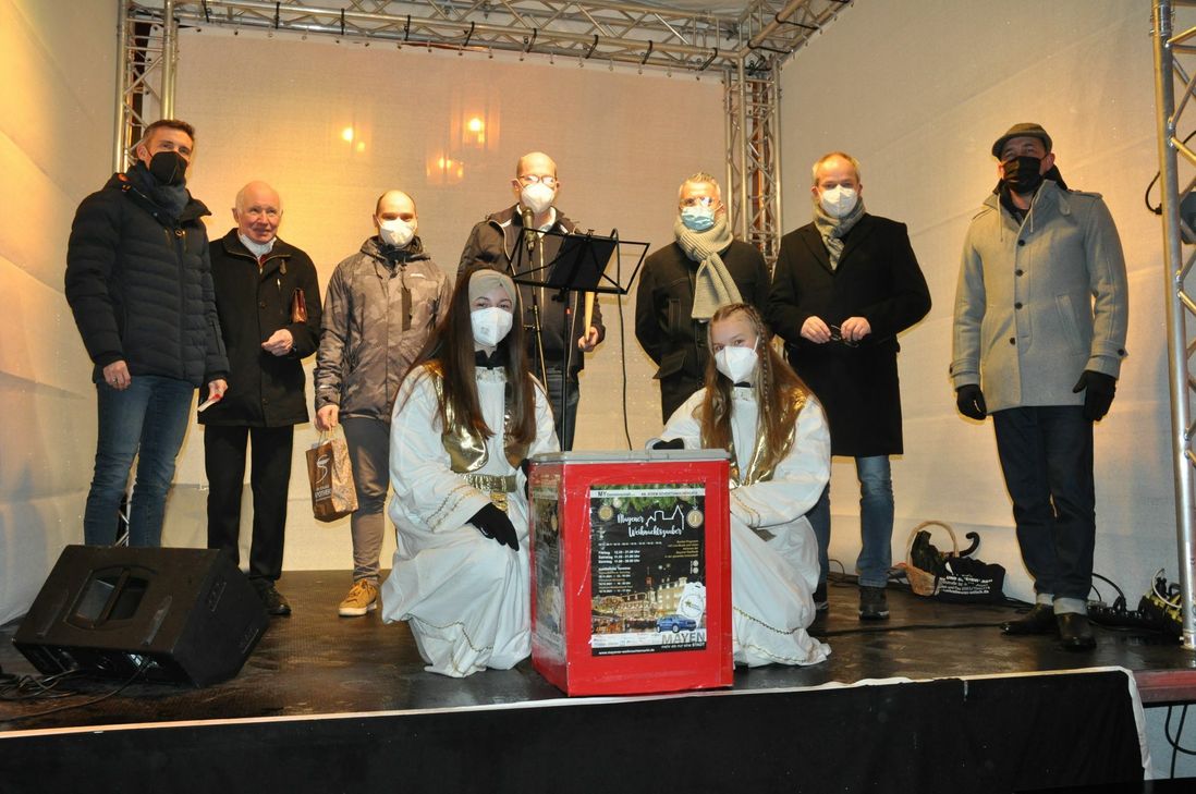 Mit »himmlischer« Unterstützung ging »Einkaufen & Gewinnen« in die zweite Runde. Foto: Pauly