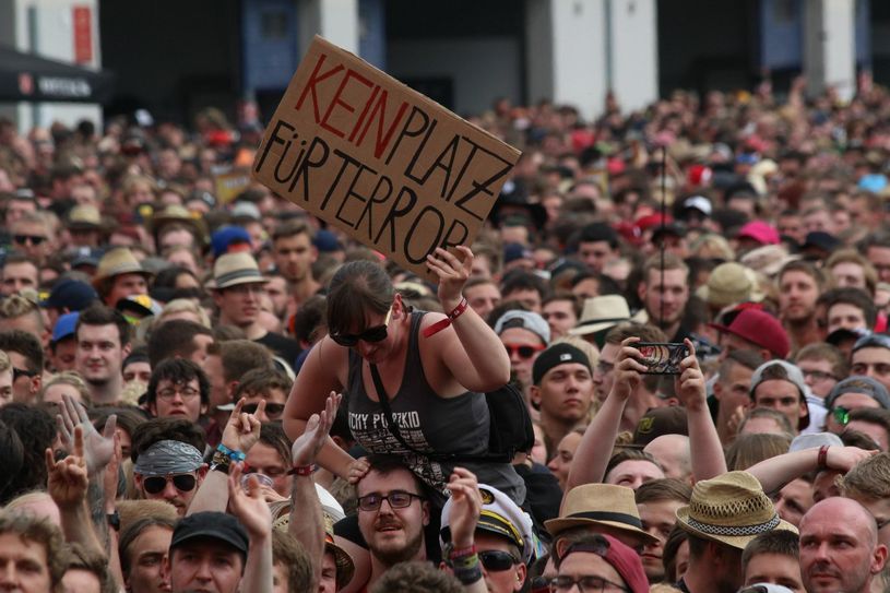 Die Fans am Ring dürfen weiter feiern. Foto: Nolden