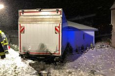 Nach dem Aufprall ist das Haus zunächst unbewohnbar.