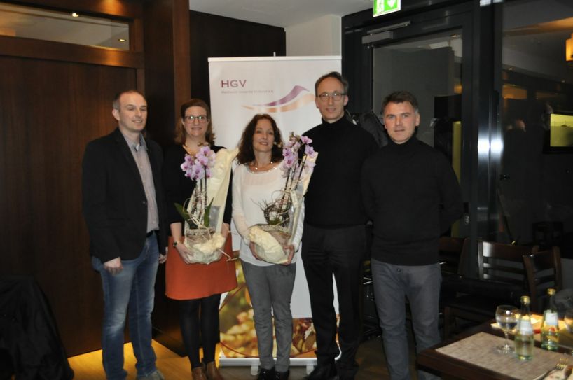 Die HGV-Vorstandssprecher Markus Weicherding (links), Christian Kruchten und Dieter Nels (rechts) verabschieden die "alte" Marketing Assistentin Stefanie Schömer (2. von links) und begrüßen Susanne Franzen als Nachfolgerin. Foto: Fischer