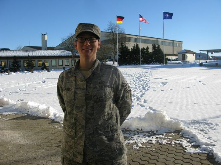 Gelassenheit herrscht auf der Air Base in Spangdahlem. Sergeant Amanda Currier sieht dem heutigen Amtsantritt von Donald Trump ganz unaufgeregt entgegen. Foto: Sybille Schönhofen