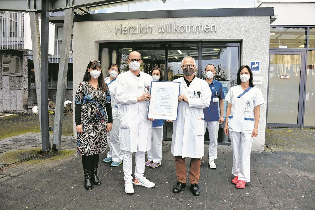 Vertreter der Klinik für Unfallchirurgie und Orthopädie, von Rehafit und der Klinik für Anästhesie, Intensiv- und Notfallmedizin, Schmerztherapie.