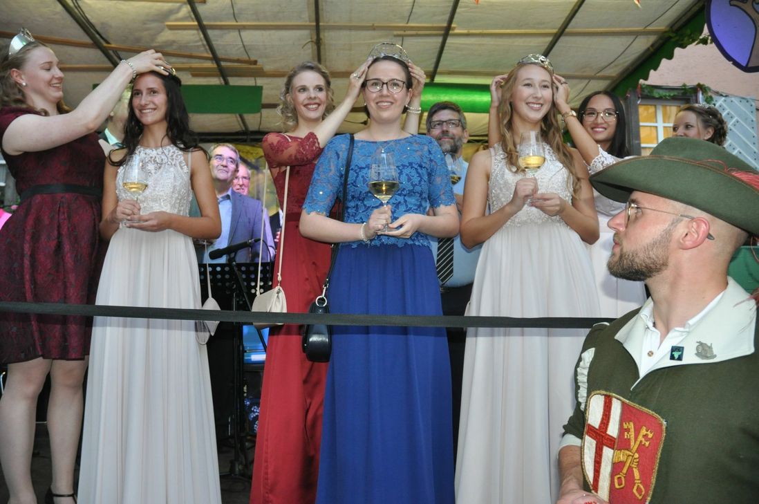 Die neuen Weinmajestäten wurden im Rahmen der Eröffnung des Cochemer Wein- und Heimatfestes gekrönt.