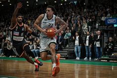 Nolan Adekunle mit der Nummer 22 bei den Moselstädtern.