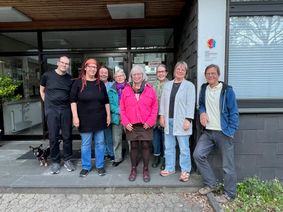 Ein Teil der Mitglieder der Bürgerinitiative zum Erhalt des MGH Kaisersesch (v.l.): Hans-Peter Jung, Heike Gassner, Birgitt Scheffler, Hildegard Reuter, Dagmar Geisbüsch, Ute Heuft, Heidi Wagener und Wolfgang Palm.