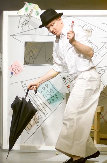 Joachim von der Heiden auf der Bühne.