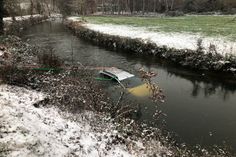 Im Glan landete dieses Auto heute Morgen.