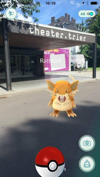 Rattikarl vor dem Theater Trier. Foto: Pees