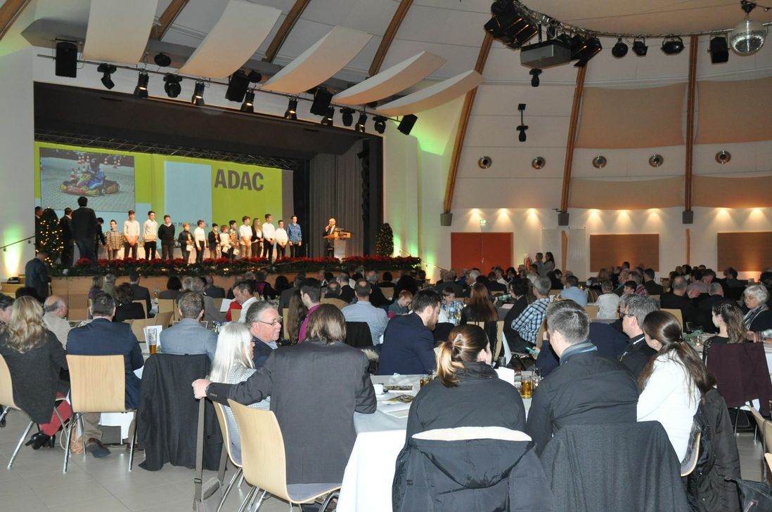 Eine Ehrung mit Niveau an einem niveauvollen Ort.