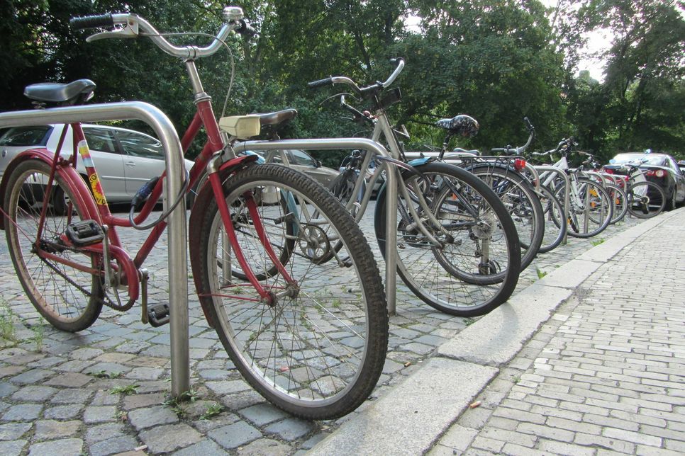 Die Polizei hat zwei vermutlich geklaute Fahrräder sichergestellt und sucht jetzt nach den Besitzern. Foto: Symbolbild/Archiv