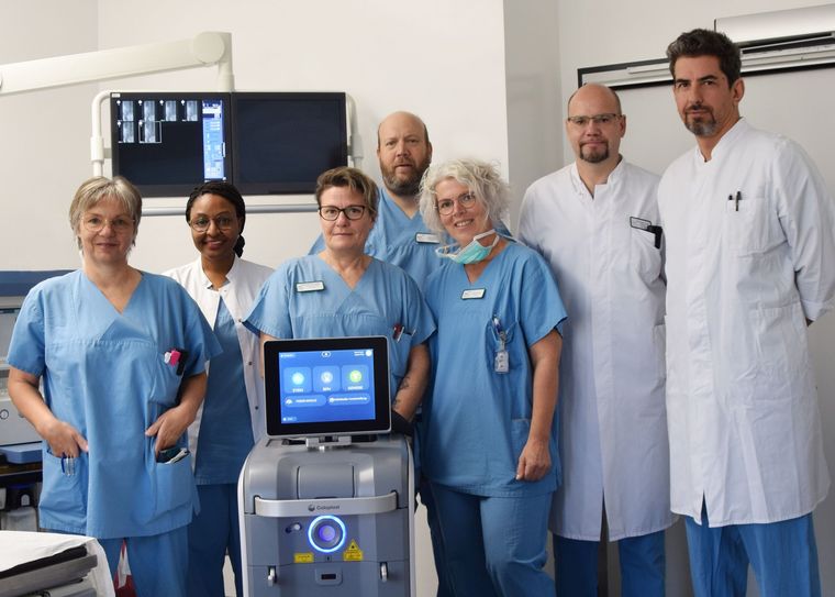 Das OP-Team um Chefarzt Dr. Eugen Lang.