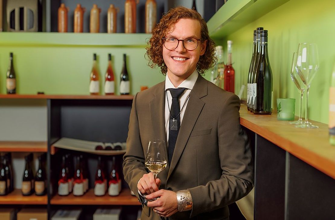 Mittelrhein-Weinkönig Felix Grün hat sich im Vorfeld umfassend auf sein Ehrenamt vorbereitet.