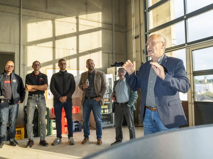 „Eine schlagkräftige Feuerwehr braucht ein modernes, funktionales Gerätehaus“, betonte Bürgermeister Dr. Hans-Peter Schick in seiner Ansprache.