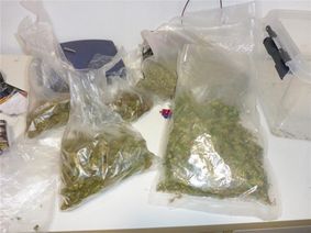 Unter anderem stellte die Polizei Marihuana sicher.