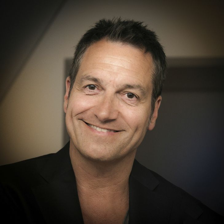 Dieter Nuhr: Humor, der sich der Oberflächlichkeit verweigert und trotzdem Spaß macht. Foto: Jutta Hasshoff