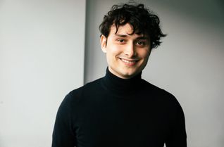 Lukas Benner MdB, gebürtiger Rotter, ist zum Thema »Die Rükkehr des Wehrdienstes« beim Roetgener Dorfgespräch zu Gast.