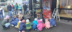 Die Kids hatten Spaß bei "Kindermusik zum Mitmachen" mit Uwe Reetz.