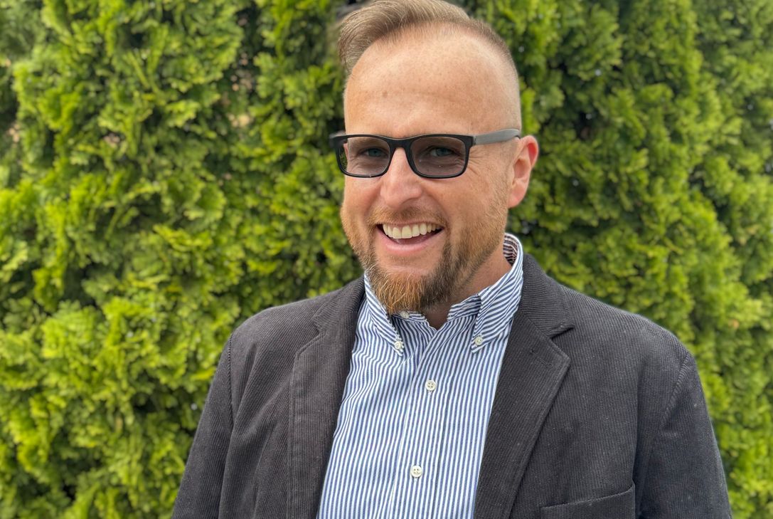 Mit Ernennung zum Studiendirektor durch den Präsidenten der Aufsichts- und Dienstleistungsdirektion (ADD) wurde Erik Schulze offiziell neuer Leiter der Außenstelle der Berufsbildenden Geschwister-Scholl-Schule Saarburg/Hermeskeil in Hermeskeil.